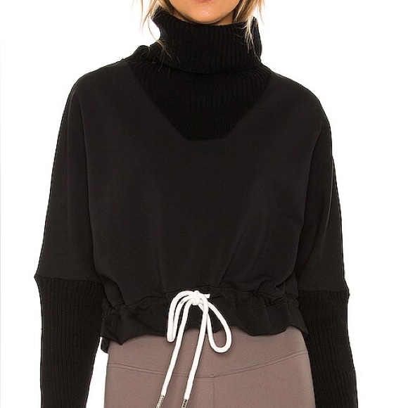 Varley Tops - Varley Britannia Black Sweatshirt